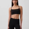 Αθλητικό σουτιέν GapFit Smooth με πλάτη τύπου Racerback