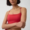 Αθλητικό σουτιέν GapFit Smooth με πλάτη τύπου Racerback