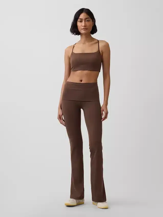 Αθλητικό σουτιέν GapFit Smooth με πλάτη τύπου Racerback