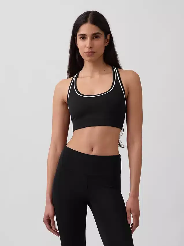 Αθλητικό σουτιέν GapFit Smooth με πλάτη τύπου Racerback για μέτρια ένταση