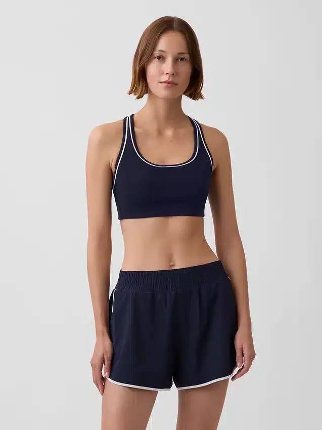 Αθλητικό σουτιέν GapFit Smooth με πλάτη τύπου Racerback για μέτρια ένταση