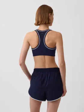 Αθλητικό σουτιέν GapFit Smooth με πλάτη τύπου Racerback για μέτρια ένταση