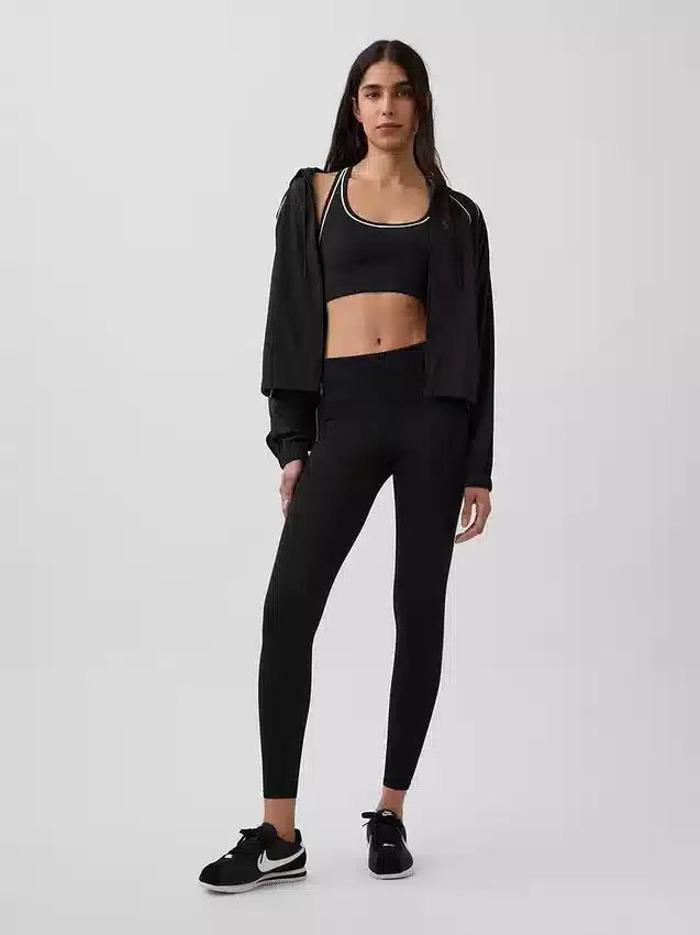 Αθλητικό σουτιέν GapFit Smooth με πλάτη τύπου Racerback για μέτρια ένταση