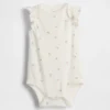 Baby First Favorites, κορμάκι από οργανικό βαμβάκι με φτερωτά μανίκια