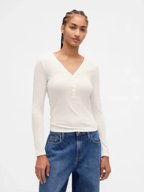 Διαφανές πλεκτό T-shirt Henley με ραβδώσεις