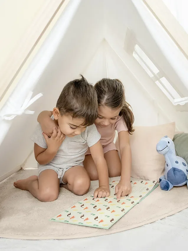 Εσωτερική σκηνή παιχνιδιού Comfy Cubs
