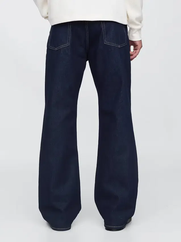 Φαρδιά τζιν με στυλ bootcut