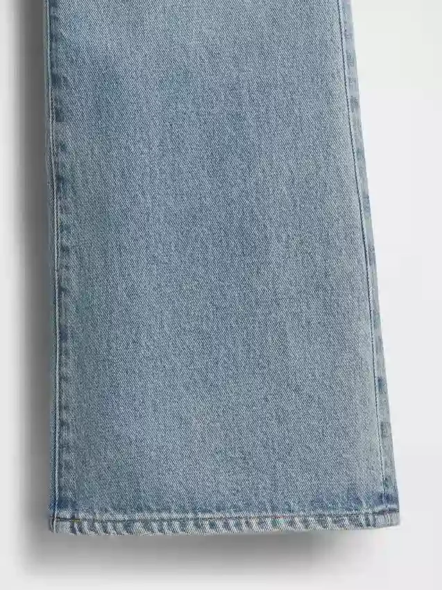 Φαρδιά τζιν με στυλ bootcut