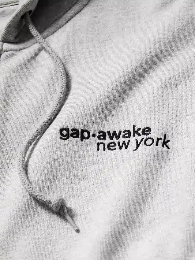 Gap × Awake Ny Φούτερ με κουκούλα, φερμουάρ και μεγάλο λογότυπο