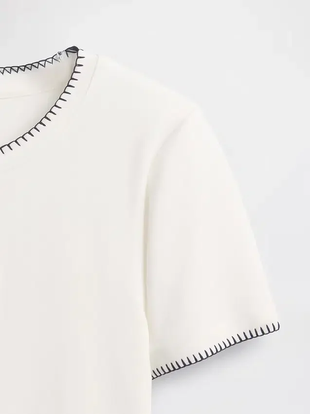 GAP × Disney «The Nightmare Before Christmas» του Τιμ Μπέρτον: Μοντέρνο κοντό T-shirt
