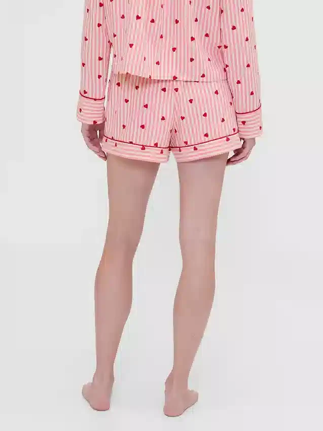 GAP × Summer Fridays Φανελένια σορτς πιτζάμας με καρδούλες