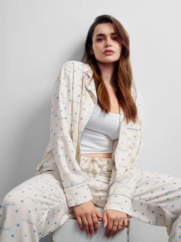 GAP × Summer Fridays Χαλαρό φανελένιο πουκάμισο πιτζάμας με πουά