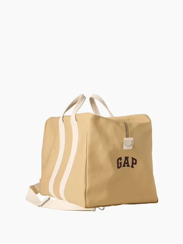 GAP × Victoria Beckham Μεγάλη τσάντα για το Σαββατοκύριακο