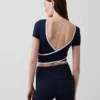 GapFit Smooth Αναστρέψιμο Κροπ Τοπ με Περιτύλιξη