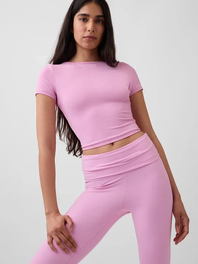 GapFit Smooth Αναστρέψιμο Κροπ Τοπ με Περιτύλιξη
