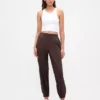 GapFit Tech Joggers με ψηλή μέση και φερμουάρ στο τελείωμα