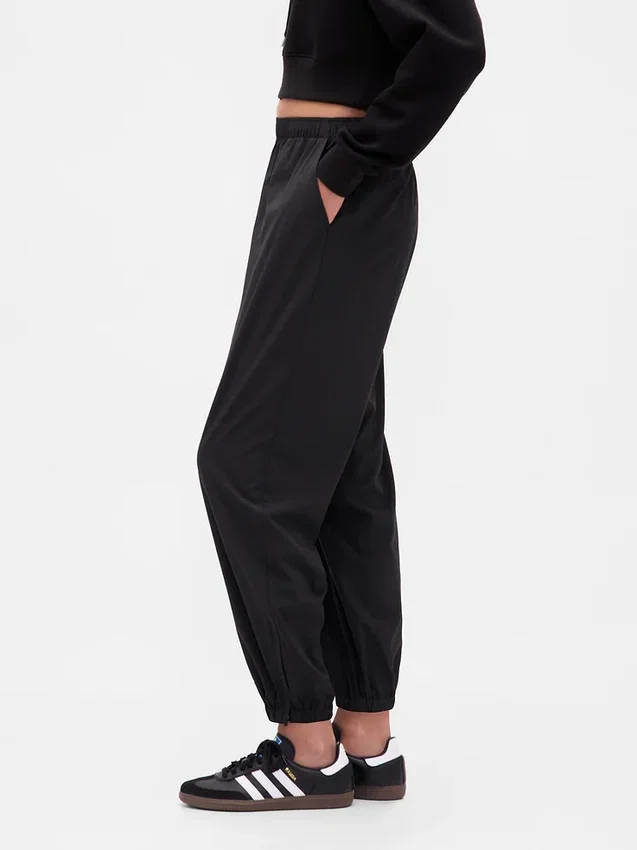 GapFit Tech Joggers με ψηλή μέση και φερμουάρ στο τελείωμα