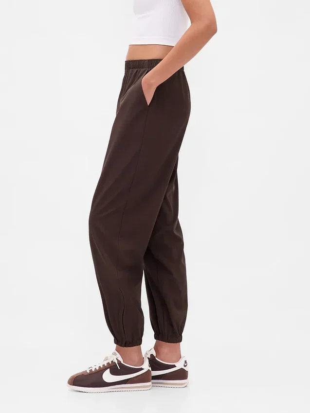 GapFit Tech Joggers με ψηλή μέση και φερμουάρ στο τελείωμα