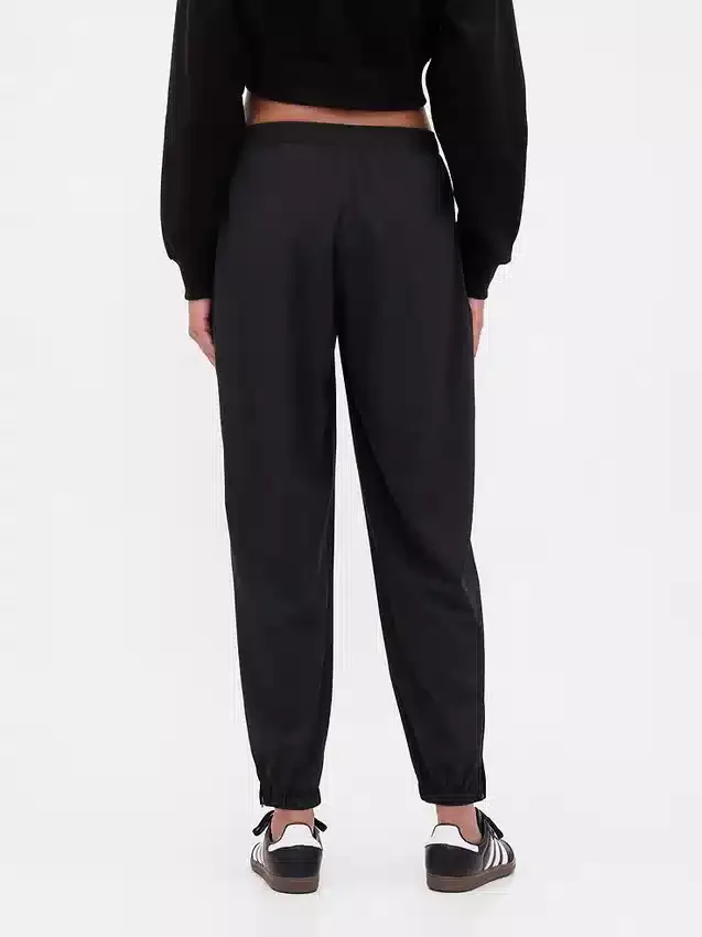 GapFit Tech Joggers με ψηλή μέση και φερμουάρ στο τελείωμα