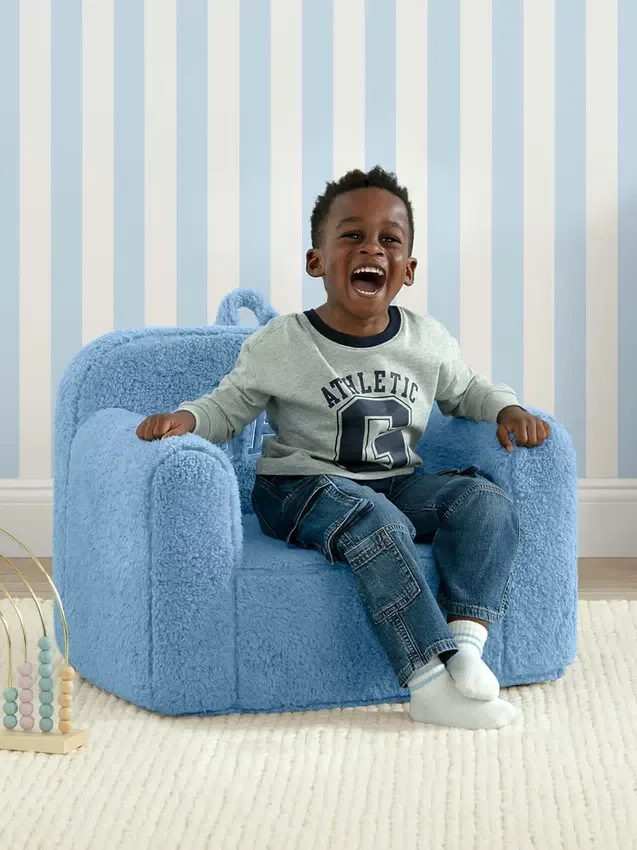 Καρέκλα babyGap Sherpa με λογότυπο από αφρό