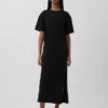 Μακρύ φόρεμα-T-shirt σε χοντρό ύφασμα και oversized στυλ