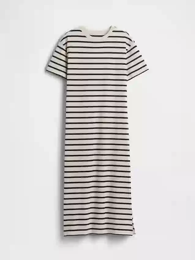 Μακρύ φόρεμα-T-shirt σε χοντρό ύφασμα και oversized στυλ