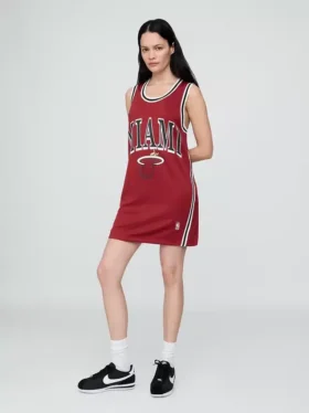 Μίνι φόρεμα από ανακυκλωμένο τζέρσεϊ των Miami Heat της NBA