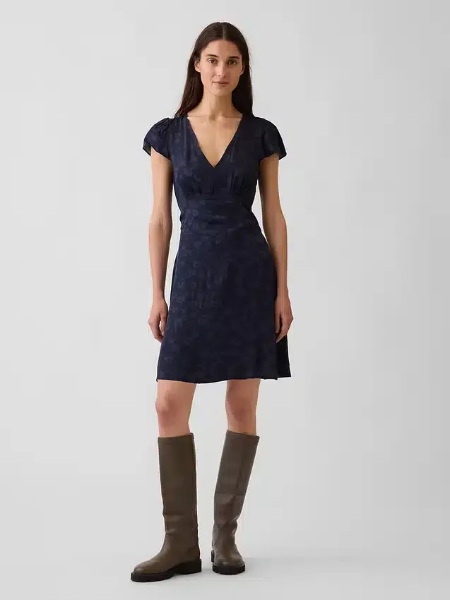 Μίνι φόρεμα με V-neck και τύπωμα