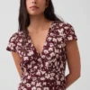 Μίνι φόρεμα με V-neck και τύπωμα