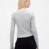 Μοντέρνο κοντό T-shirt