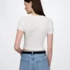 Μοντέρνο κοντό T-shirt
