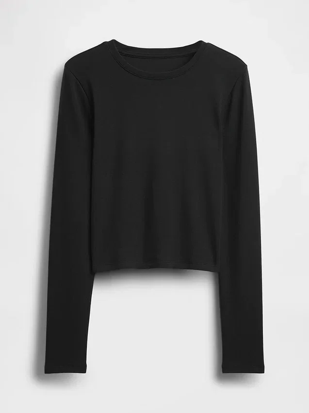 Μοντέρνο κοντό T-shirt