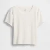 Μοντέρνο κοντό T-shirt