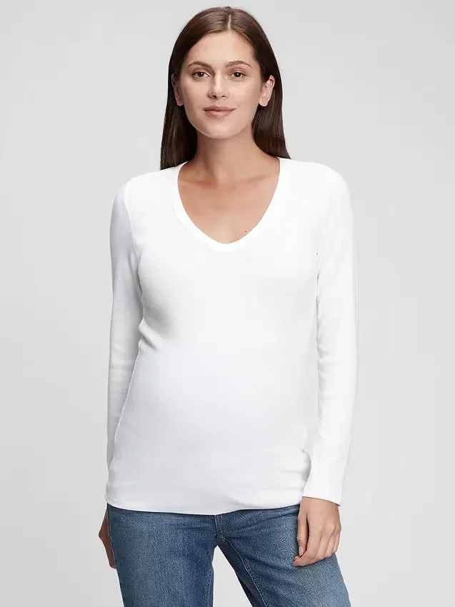 Μοντέρνο T-shirt εγκυμοσύνης με V-neck