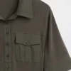 Μοντέρνο T-shirt με μανίκια μέχρι τον αγκώνα