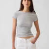 Μοντέρνο T-shirt με ραβδώσεις