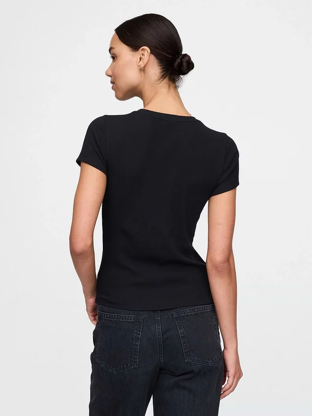 Μοντέρνο T-shirt με ραβδώσεις