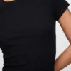 Μοντέρνο T-shirt με ραβδώσεις