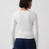 Μοντέρνο T-shirt με στρογγυλό λαιμό
