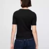 Μοντέρνο T-shirt με στρογγυλό λαιμό