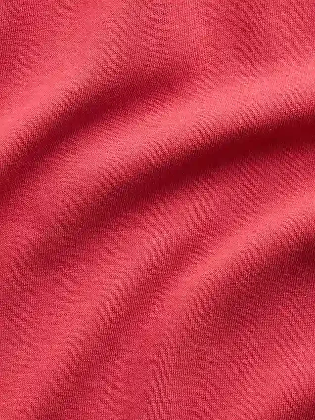 Μοντέρνο T-shirt με στρογγυλό λαιμό