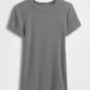 Μοντέρνο T-shirt με στρογγυλό λαιμό