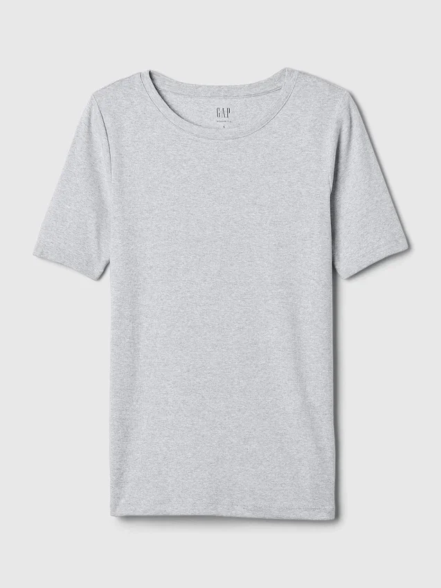 Μοντέρνο T-shirt με στρογγυλό λαιμό