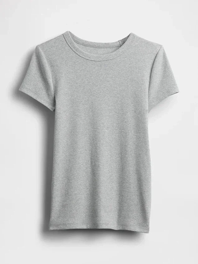 Μοντέρνο T-shirt με στρογγυλό λαιμό