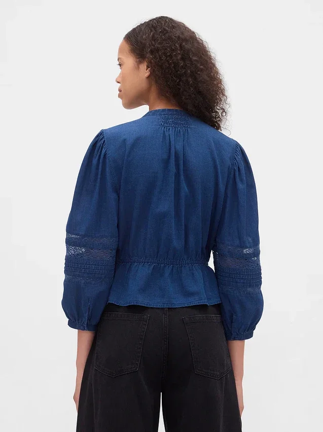 Μπλούζα από βουάλ με δαντελένια διακοσμητικά