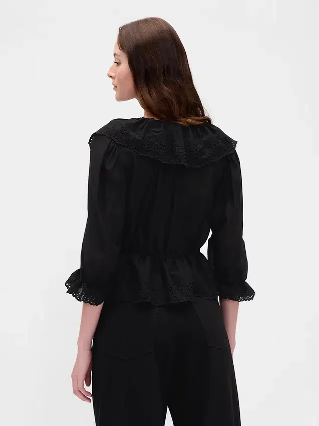 Μπλούζα με V-neck και γιακά με βολάν
