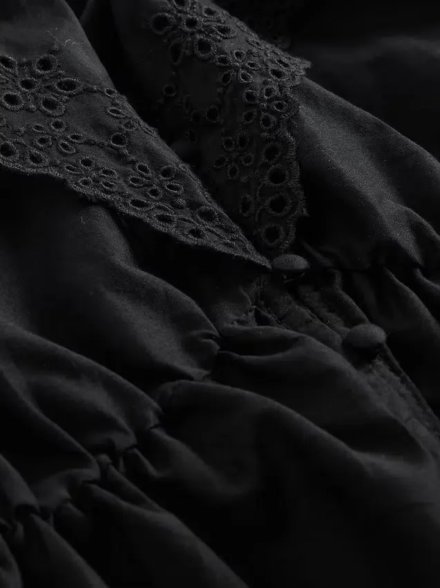 Μπλούζα με V-neck και γιακά με βολάν