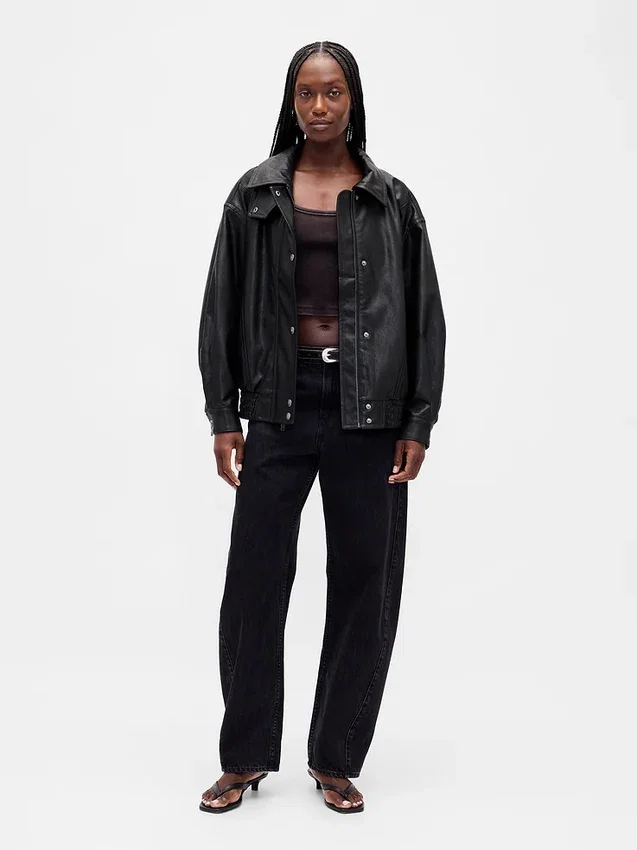 Μπουφάν από βίγκαν δέρμα σε oversized γραμμή