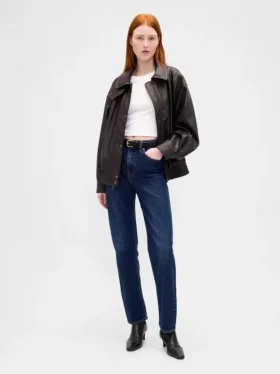 Μπουφάν από βίγκαν δέρμα σε oversized γραμμή
