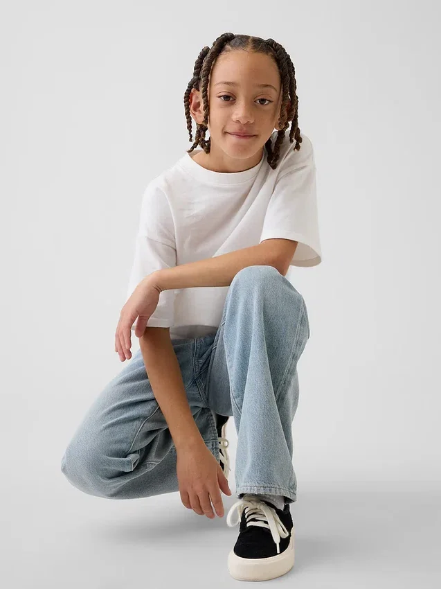 Παιδικά φαρδιά τζιν στυλ '90s